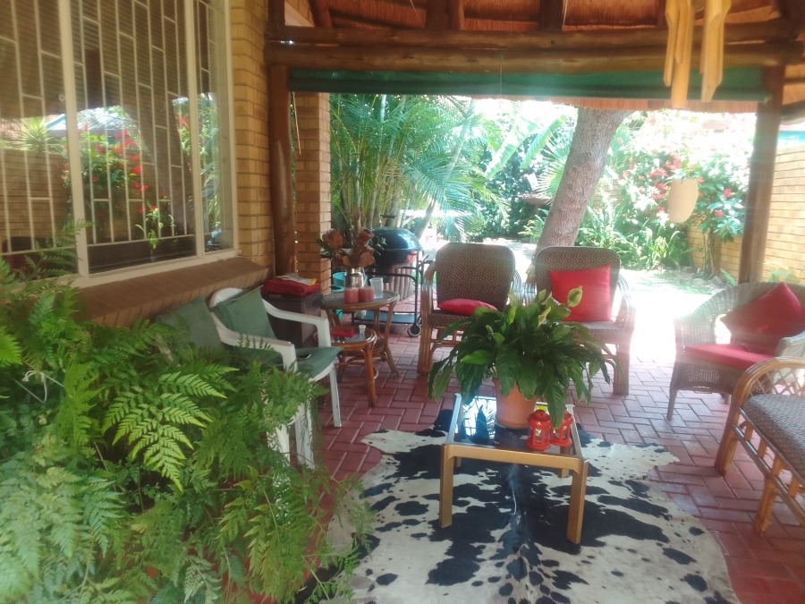 2 Bedroom Property for Sale in Geelhoutpark North West